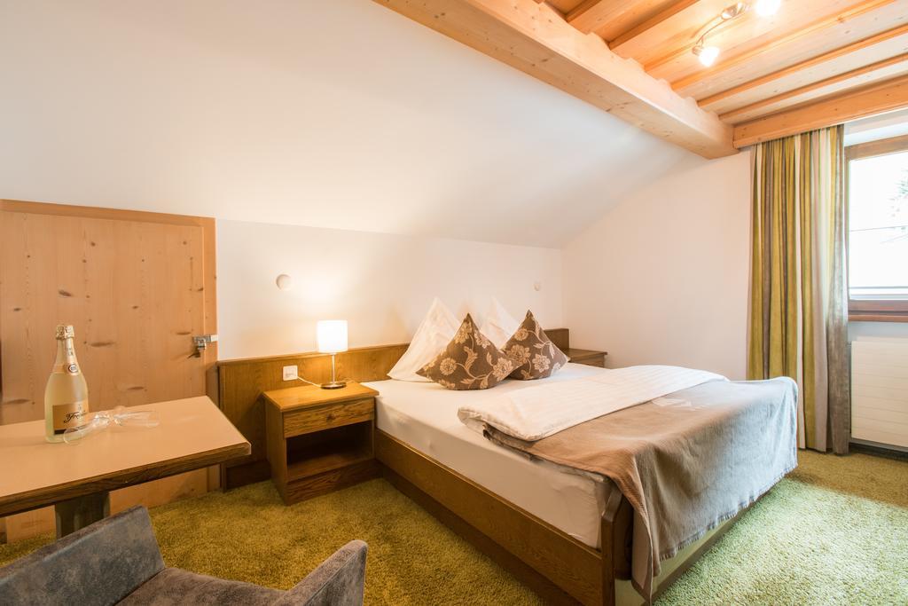 ザムナウンHaus Am Brunnenアパートメント エクステリア 写真