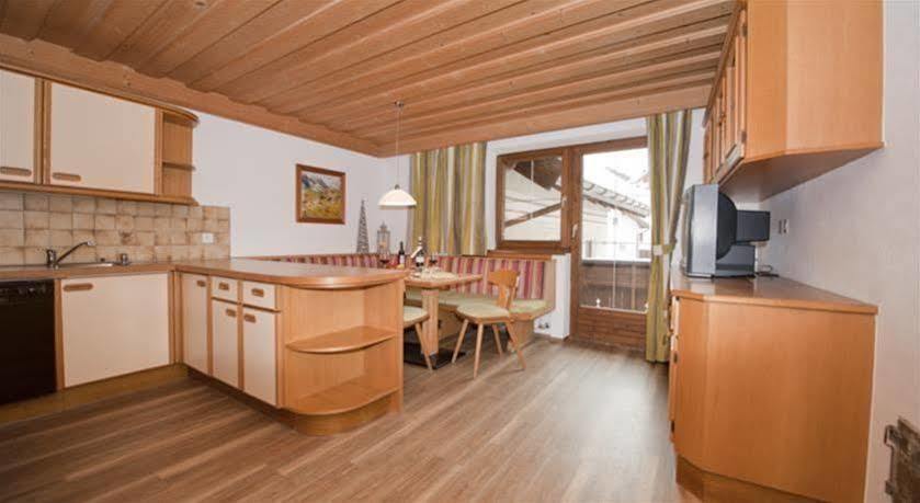 ザムナウンHaus Am Brunnenアパートメント エクステリア 写真